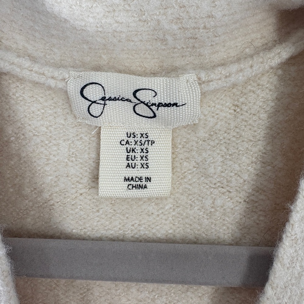 Jessica Simpson Cream Floral V-Neck Sweater Vest - Picture 4 of 8